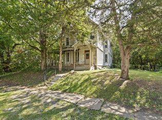 618 Nichols Ave, Nichols, IA 52766