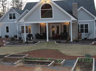 110 Belfair Ct, Southern Pines, NC 28387
