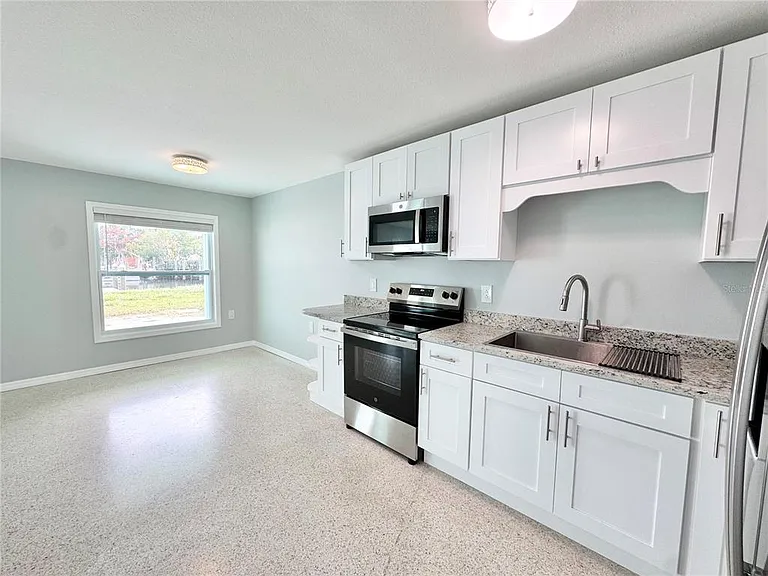 117 140th Ave E #A — Photo 10
