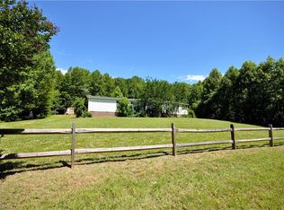 176 La Casa Trl, Mount Airy, NC 27030