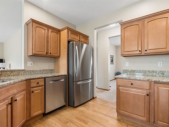 3rd image of 225 17th Avenue Ct