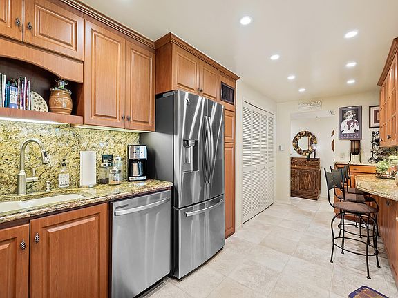 4th image of 4221 W Palm Aire Drive #102