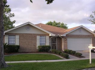10 Anjou Dr, Kenner, LA 70065