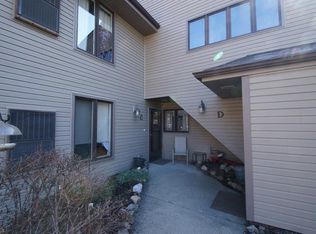 16575 Wren Rd #3C, Chagrin Falls, OH 44023