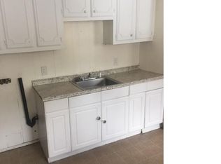 26 Orne St APT 2, Worcester, MA 01605