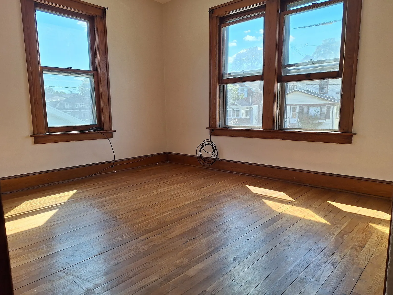 3 bed, 995 sqft, $1,400 — Photo 4