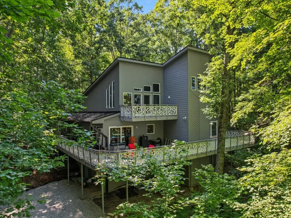 150 Shade Tree Ln, Pegram, TN 37143
