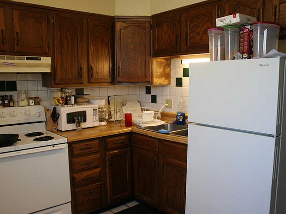 3rd image of 2529 Shaler Ln