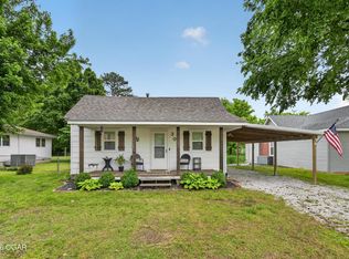 303 Ballard St, Carl Junction, MO 64834
