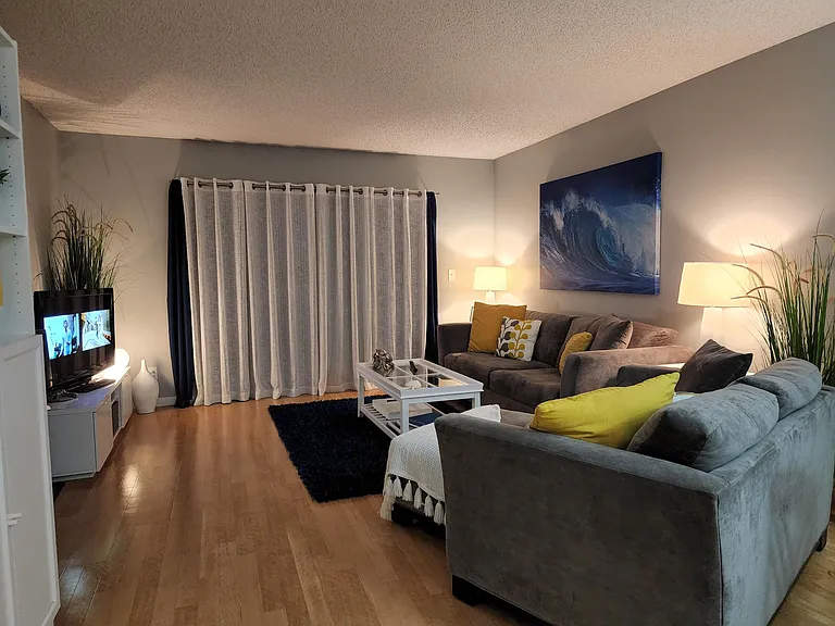 285 SE 10th St #8A — Photo 12
