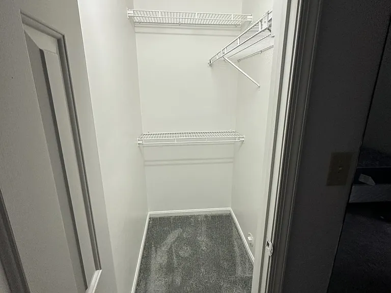 4215 Sussex Dr #6 — Photo 7