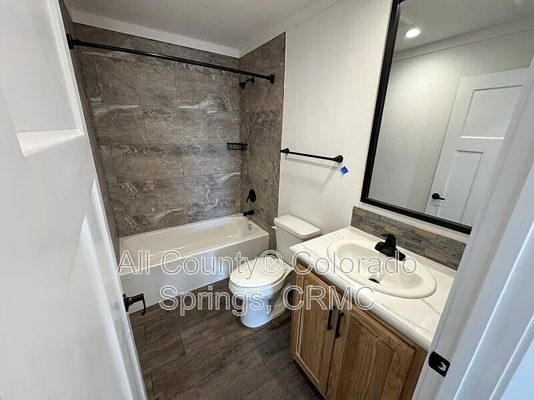 690 E Hahns Peak Ave — Photo 13