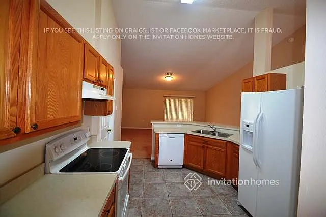 3081 Blaine Cir — Photo 4