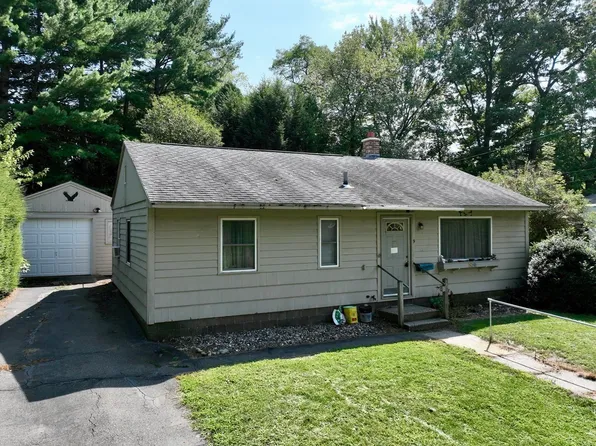 9 Pine Brook Curv, Northampton, MA 01060