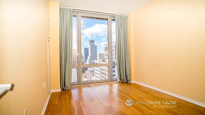 Rented by Silverstone Group USA Corp. | media 29