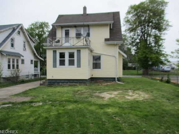 2nd image of 117 W 25th St