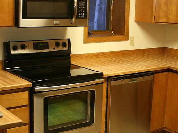 Kitchen *Note April 2022 upgrades in progress for Kitchen countertop and updates to cabinets*
