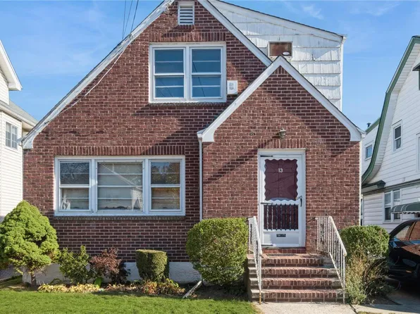 13 Hinsdale Avenue, Floral Park, NY 11001