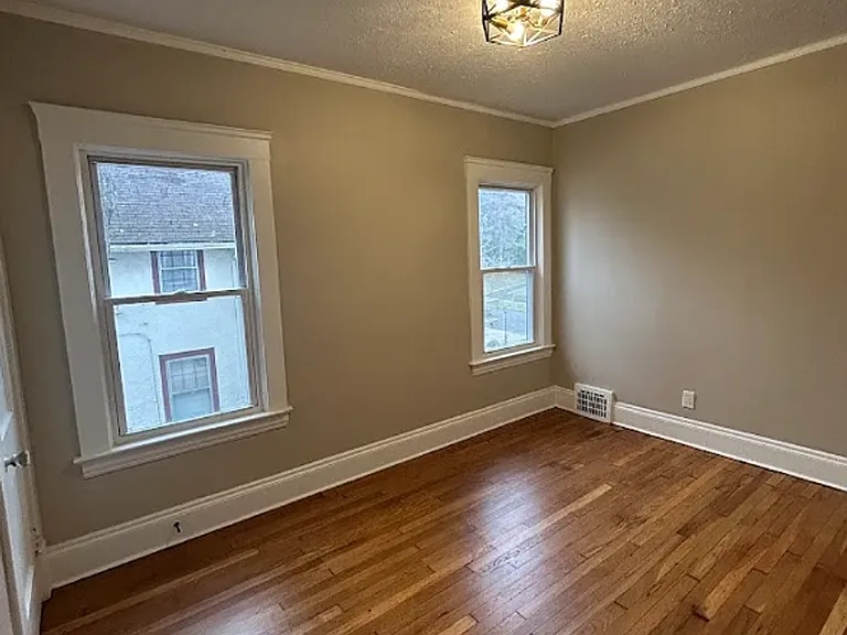 3235 Oak Rd — Photo 13