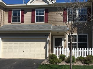 821 Braunworth Ct, Chaska, MN 55318