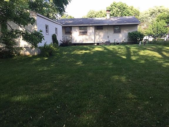 3rd image of 2615 Bucknell Dr