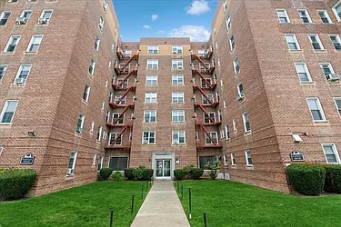 30-11 Parsons Boulevard