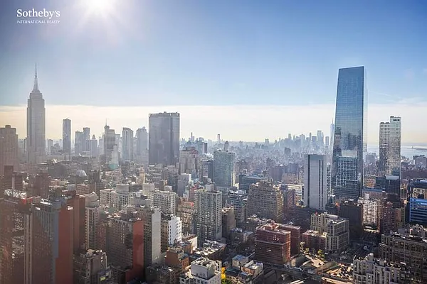 Rented by Sotheby's International Realty | media 16