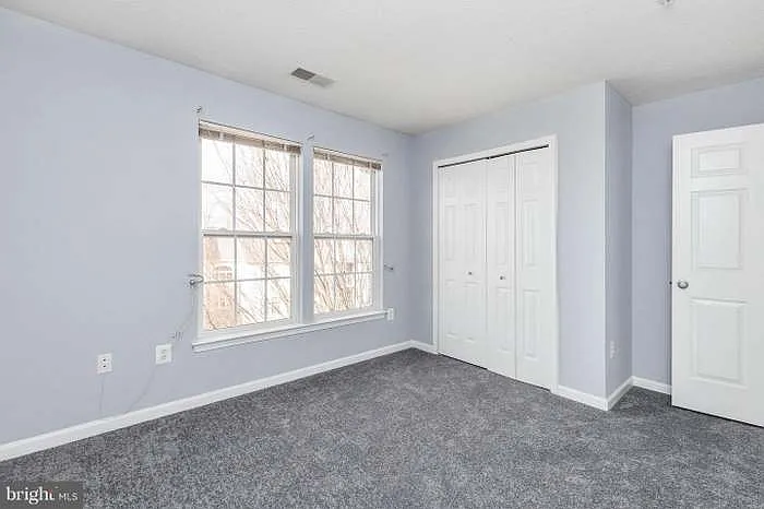 3033 Hunting Ridge Dr — Photo 10
