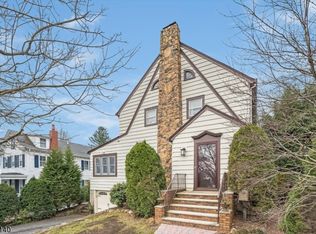 6 Charles Pl, Chatham, NJ 07928