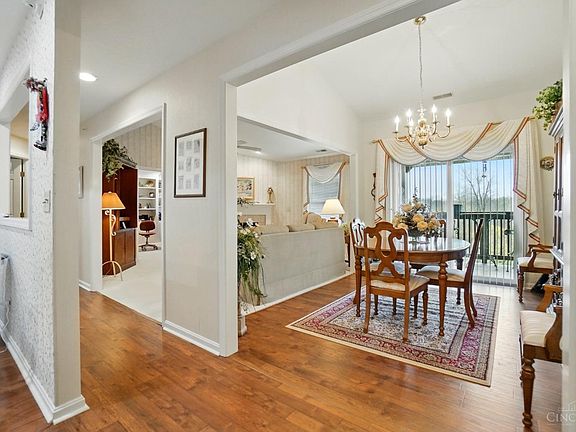 3rd image of 4951 N Arbor Woods Ct APT 302