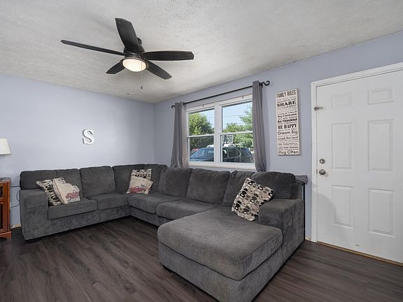 5th image of 30 Lakeview Dr