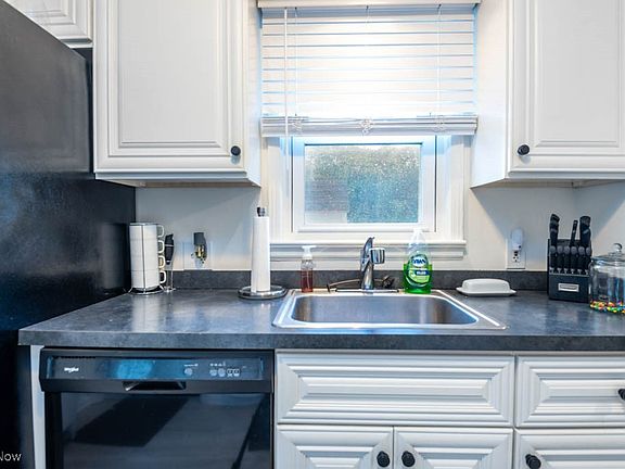 5th image of 3318 Marmore Ave