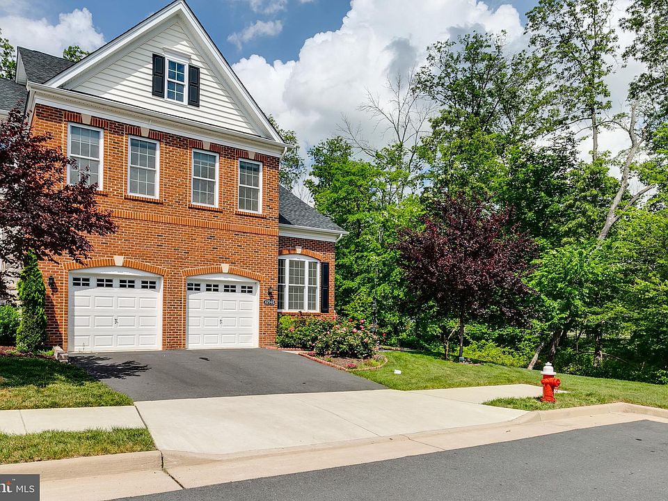 1st image of 42948 Courtland Chase Sq