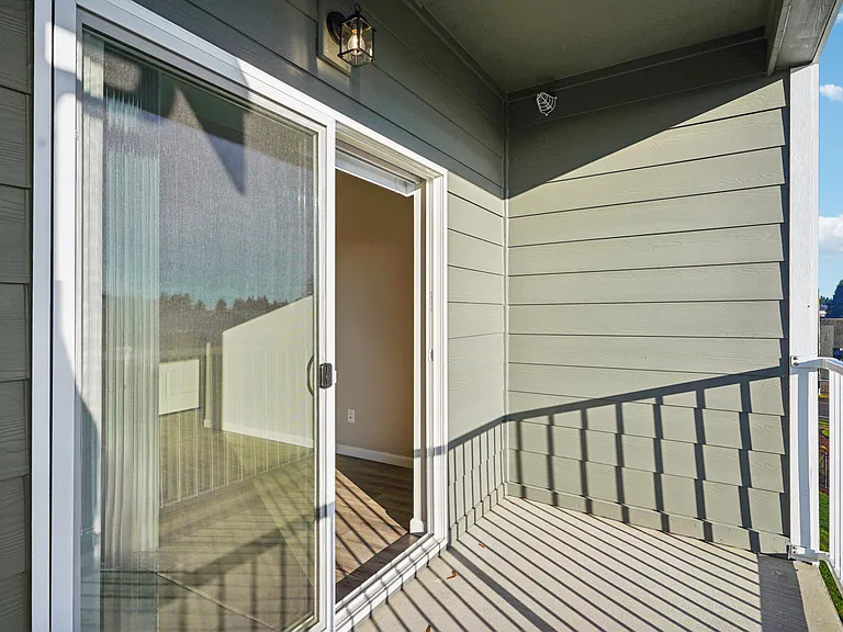 Tahoma Terrace Apartments — Photo 41