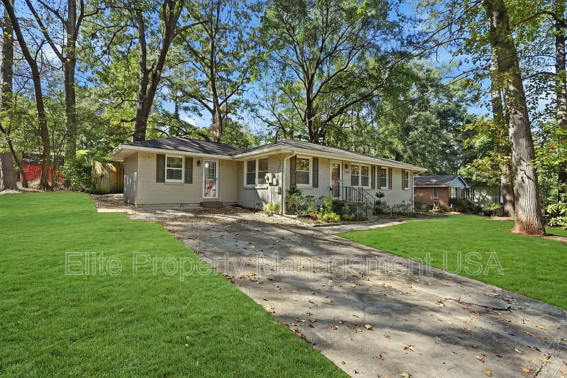 3 bed, 2.0 bath, 1292 sqft, $1,850 — Photo 2