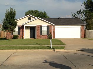 1850 Lexington Rd, Claremore, OK 74017