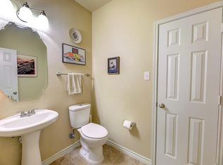 2409 Creek Villas Dr, Bedford, TX 76022