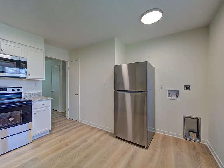 9000 Bayless Rd — Photo 3