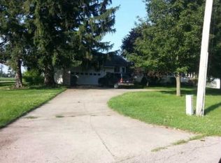 1959 Crabill Rd, Springfield, OH 45502