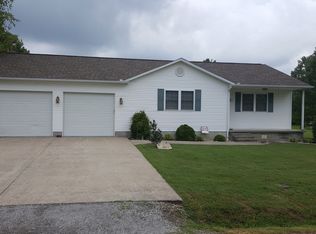 110 Madison St, Energy, IL 62933