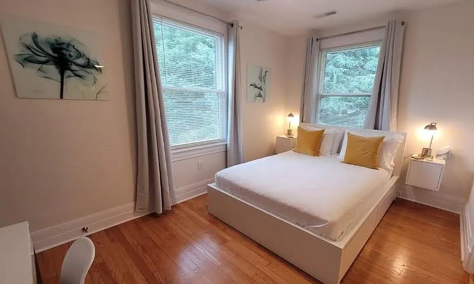 3541 Fort Ave — Photo 2