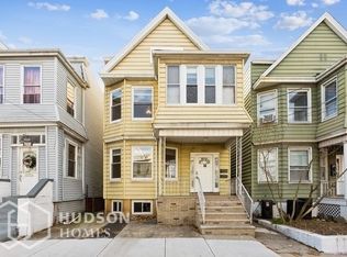 295 Ege Ave FLOOR 1, Jersey City, NJ 07304