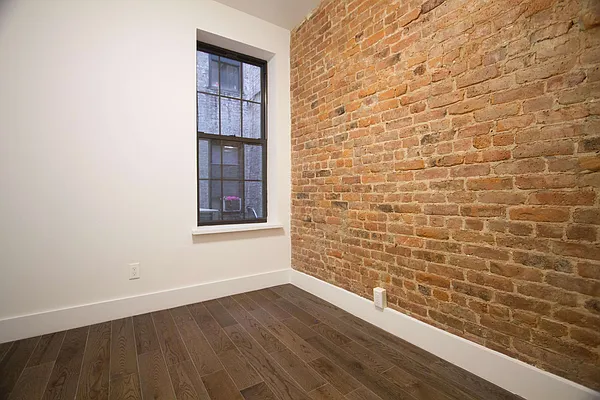 Rented by Nooklyn NYC LLC | media 47