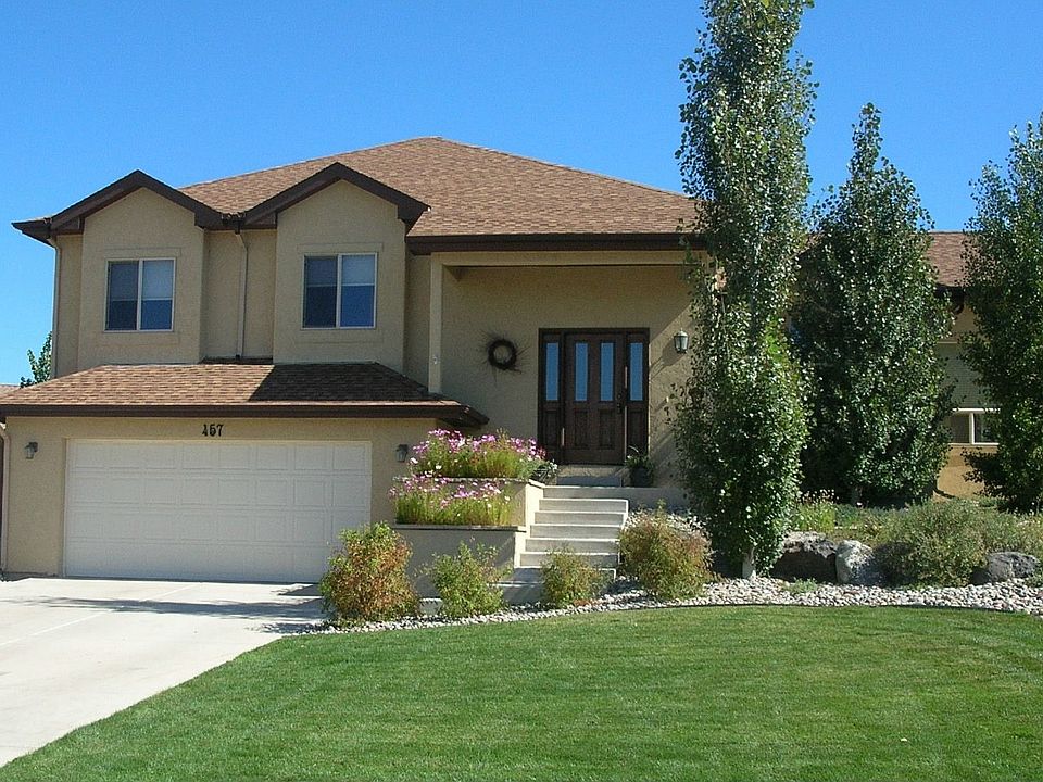 Four Bedroom Stucco Home with all the Extras!