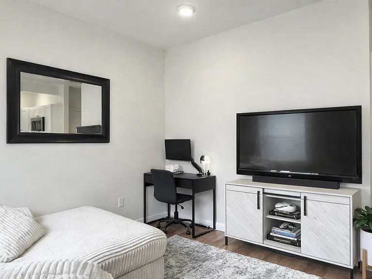 239 Havre St #1 — Photo 4