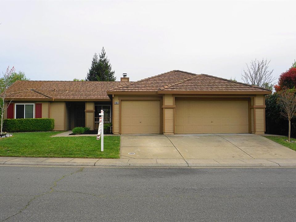 1st image of 1054 Shenencock Way