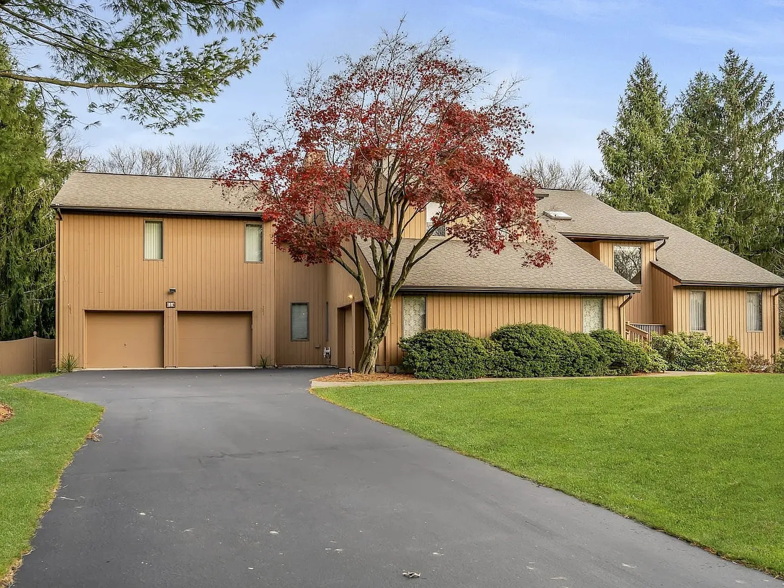 4 bed, 3952 sqft, $10,500 — Photo 3