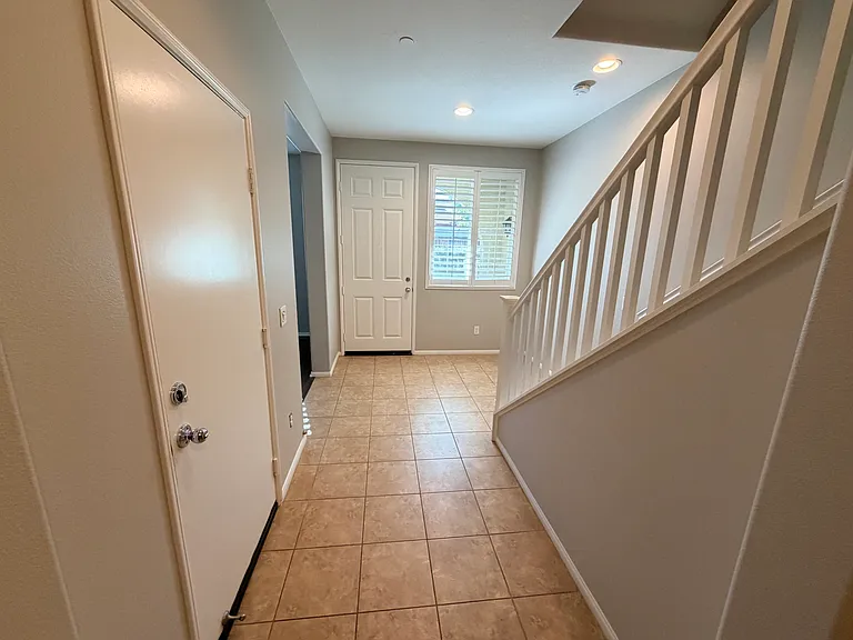40879 Belleray Ave — Photo 4