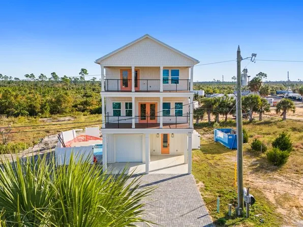 108 N 32nd St, Mexico Beach, FL 32456