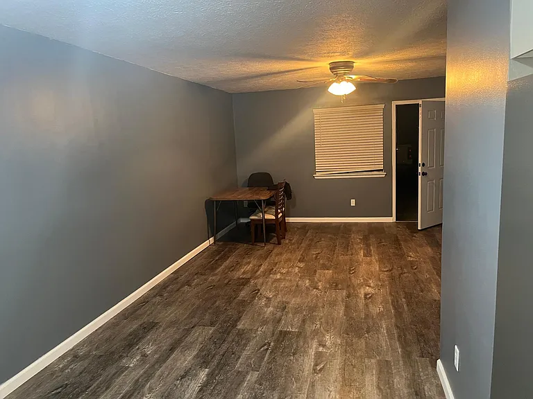 1417 Kraft Ave — Photo 26